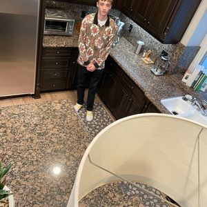 Meet your Posher, Aidan